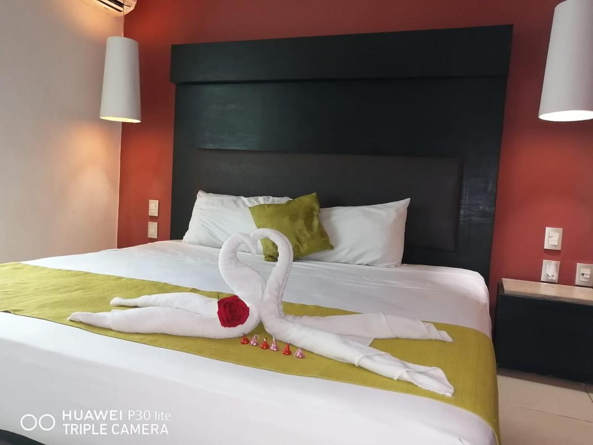 The Blvd Hotel - 5Th Ave プレヤデルカーメン エクステリア 写真